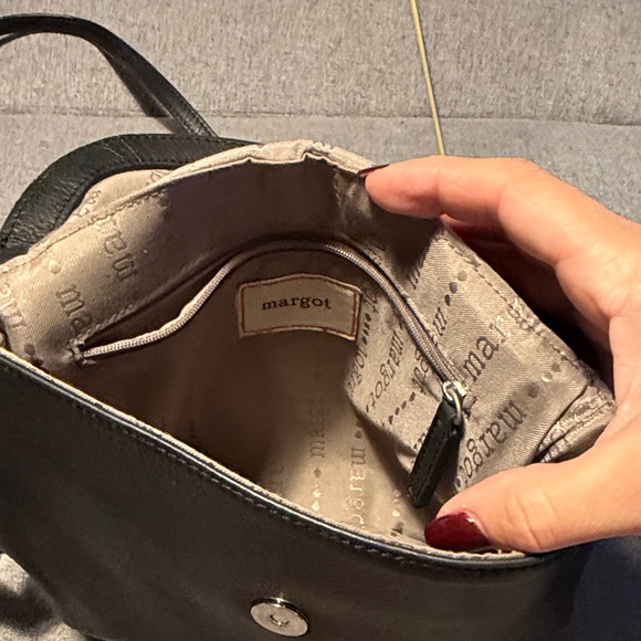 Margot Black Leather Crossbody Bag - Picture 4 of 7